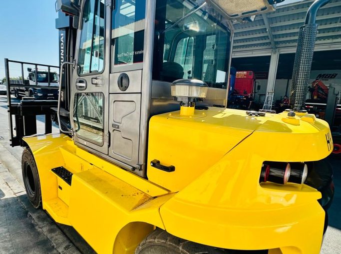 HYUNDAI 50D-9 DIESEL Forklift