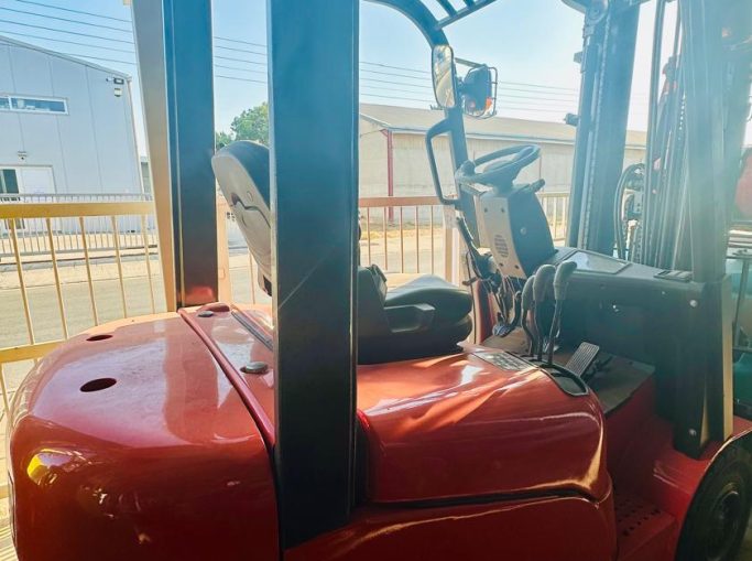 CLARK FD25S DIESEL Forklift