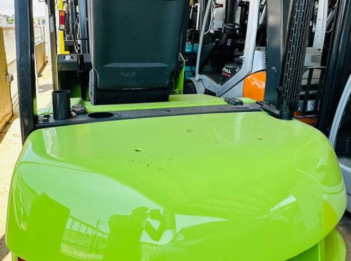 CLARK FD25S DIESEL Forklift