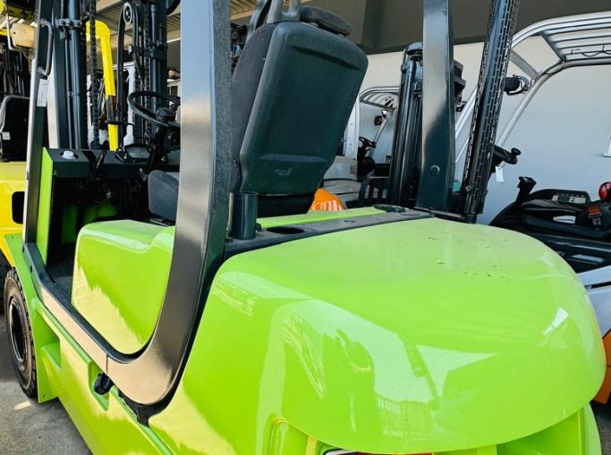 CLARK FD25S DIESEL Forklift