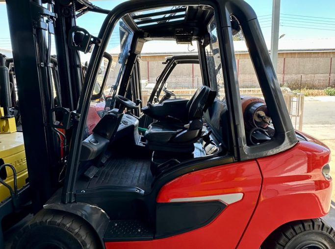 LINDE H30T-01 DIESEL Forklift