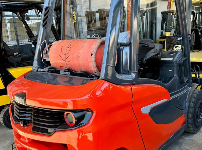LINDE H30T-01 DIESEL Forklift